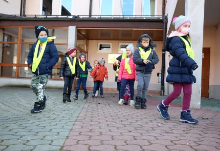 UČENCI V POŠ GRAHOVO 09 FOTO LJUBO VUKELIČ